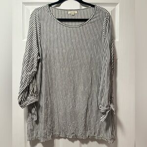 1X Women’s Striped Blouse